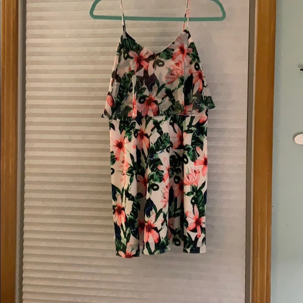 Vince Camuto floral dress size 0